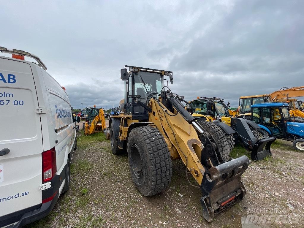 CAT 924 G Фронтальные погрузчики