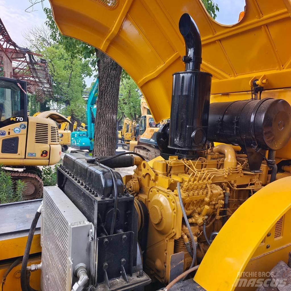 XCMG XS 223 J Грунтовые катки
