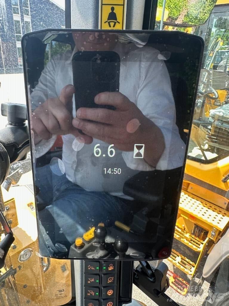 CAT 938 Фронтальные погрузчики