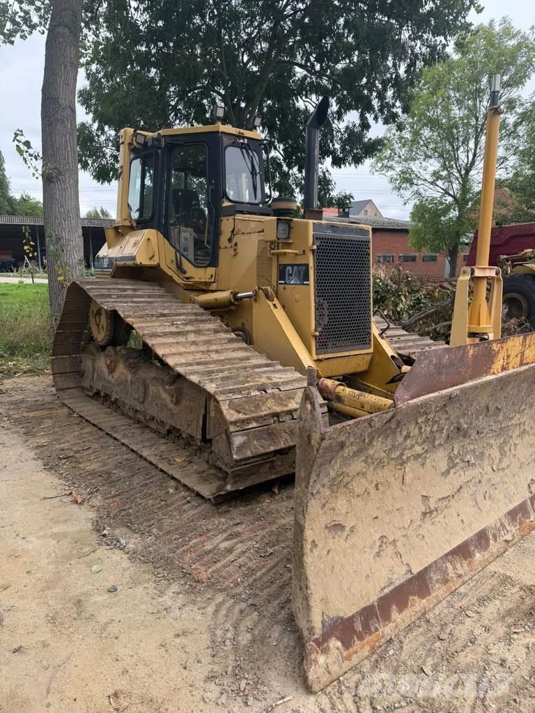 CAT D5H Гусеничные бульдозеры