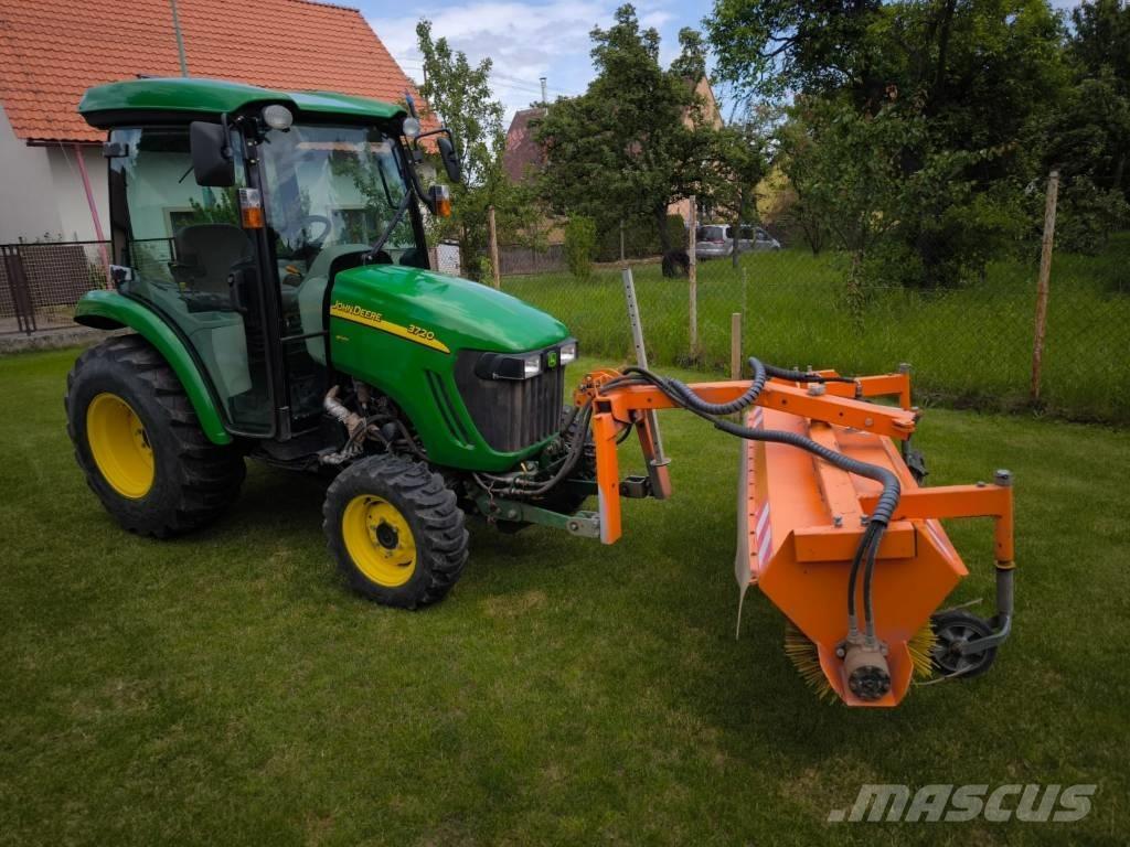 John Deere 3720 Коммунальные тракторы