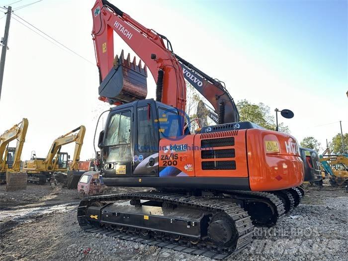 Hitachi ZX 200 Гусеничные экскаваторы