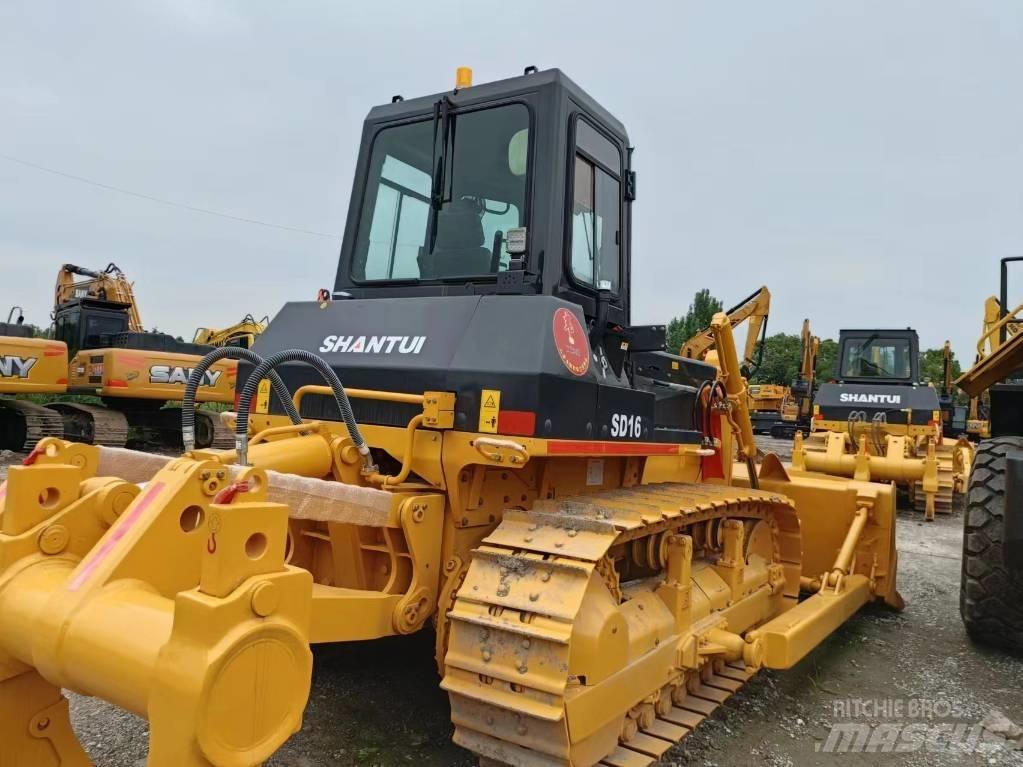 Shantui D16 Гусеничные бульдозеры