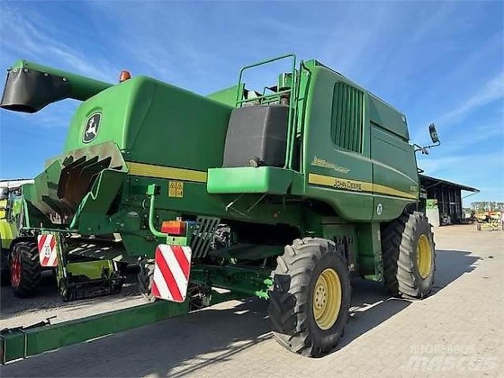 John Deere W550 Зерноуборочные комбайны