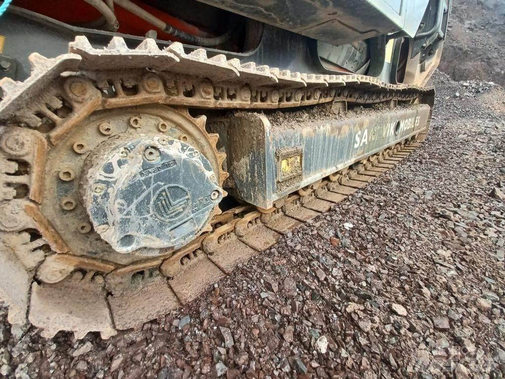 Sandvik QJ241 Мобильные дробилки