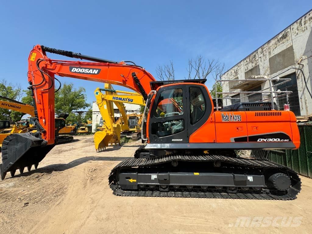 Doosan DX 300 LC-9S Гусеничные экскаваторы