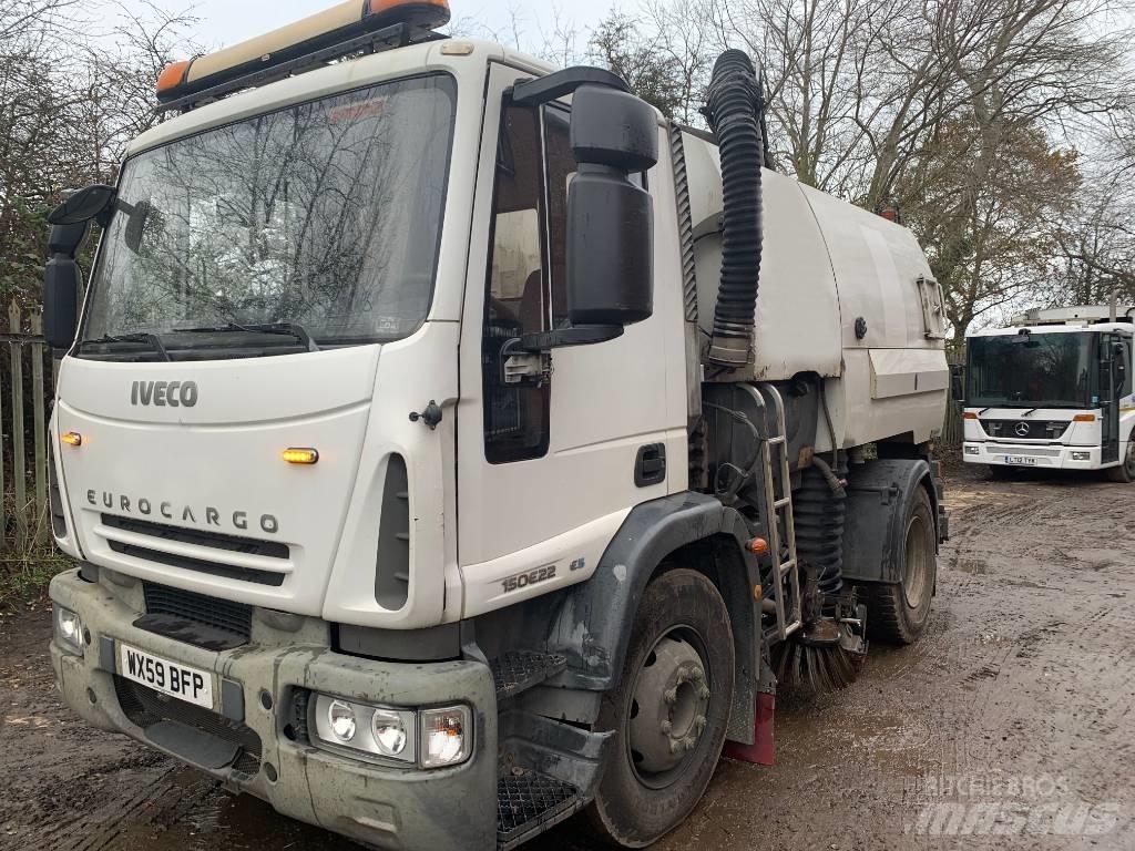 Iveco 150E 22 Вакуумные уборочные машины