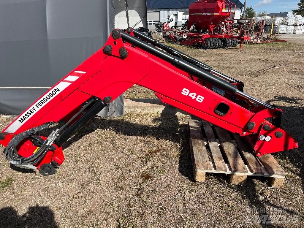Massey Ferguson 945 Трактора с фронтальным погрузчиком