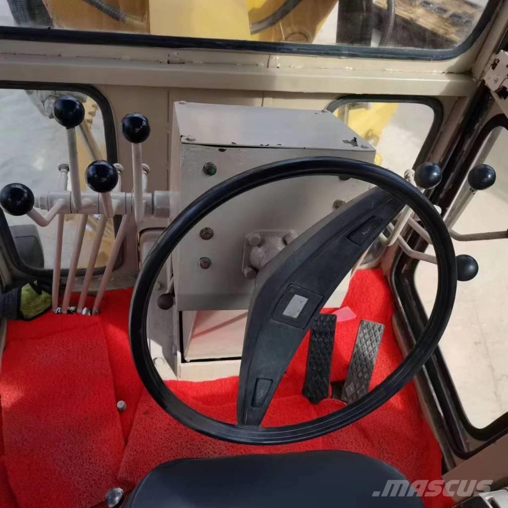 CAT 140k Грейдеры