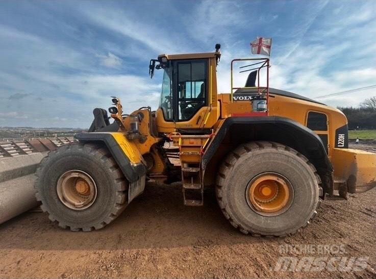 Volvo L 220 H Фронтальные погрузчики