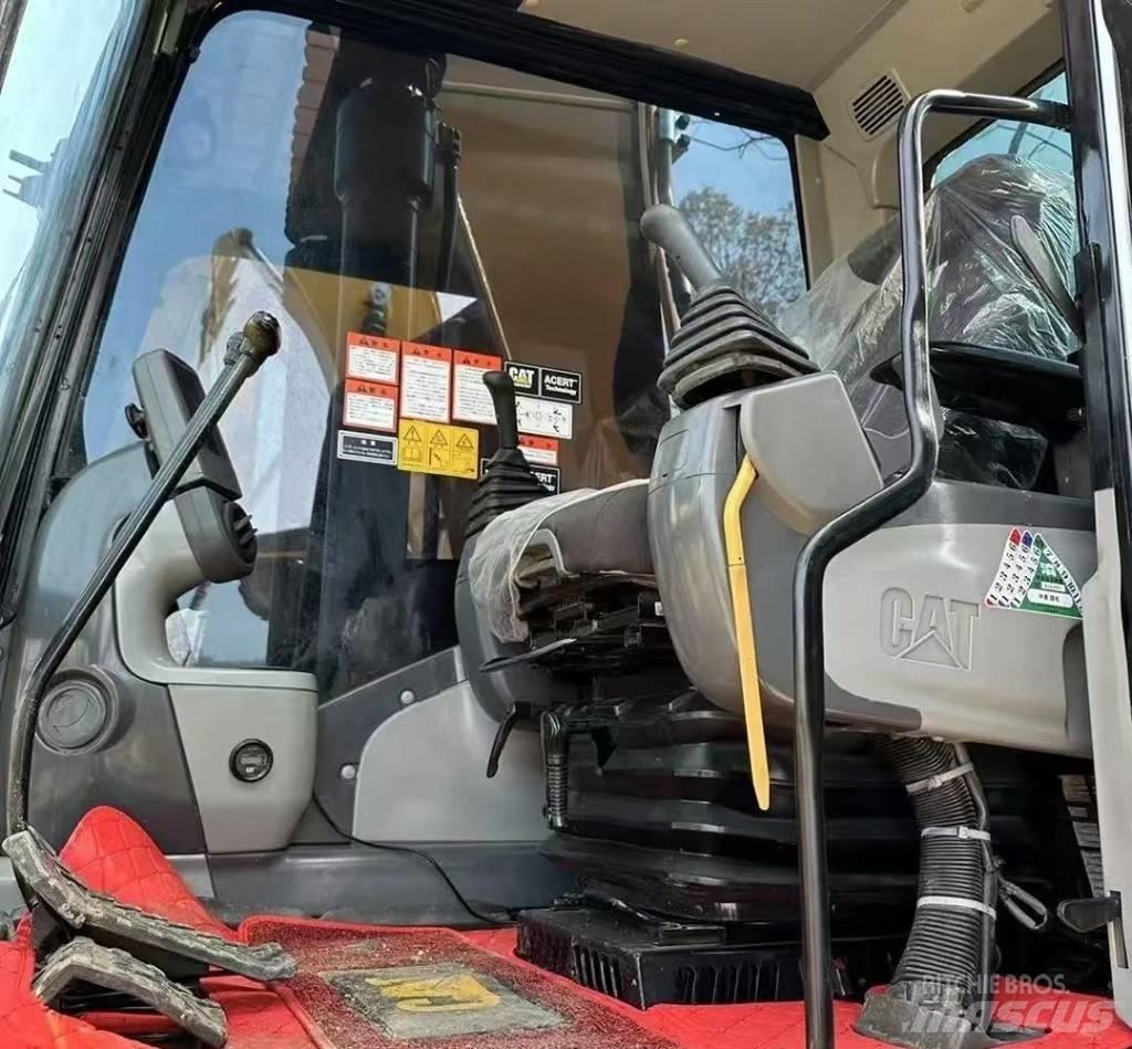 CAT 320 D Гусеничные экскаваторы