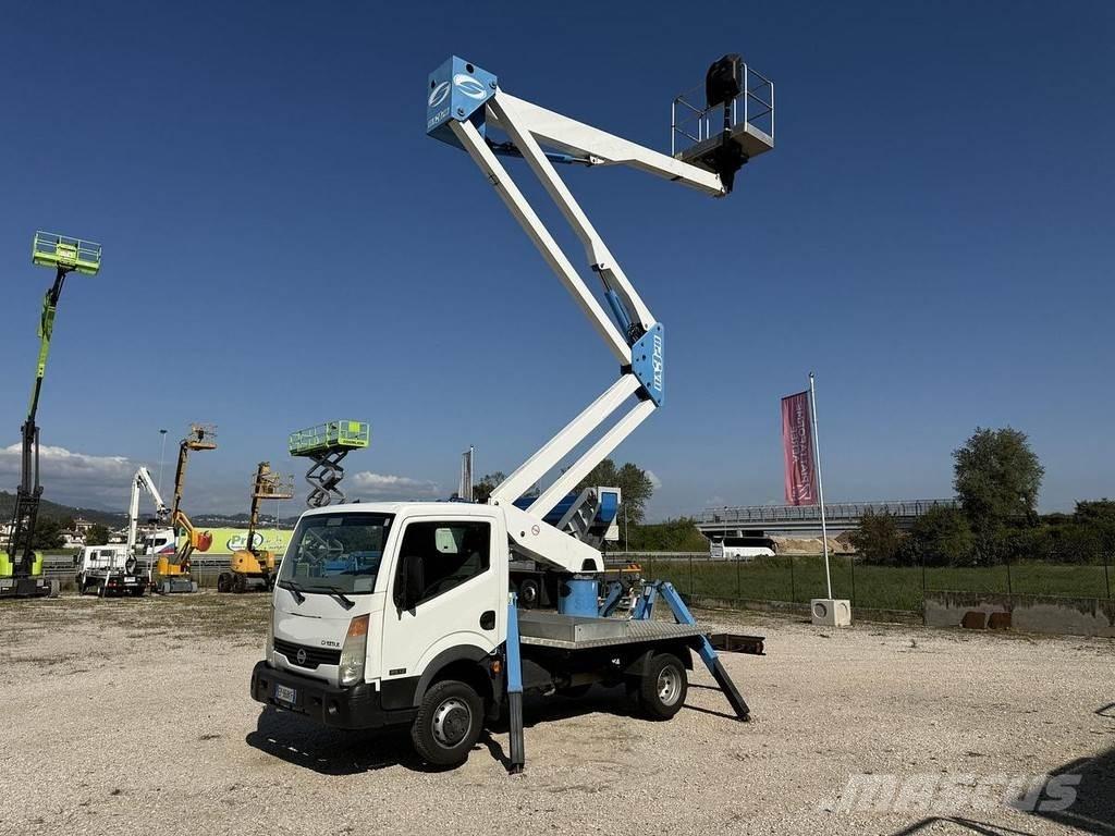 Socage DA320 Автовышки
