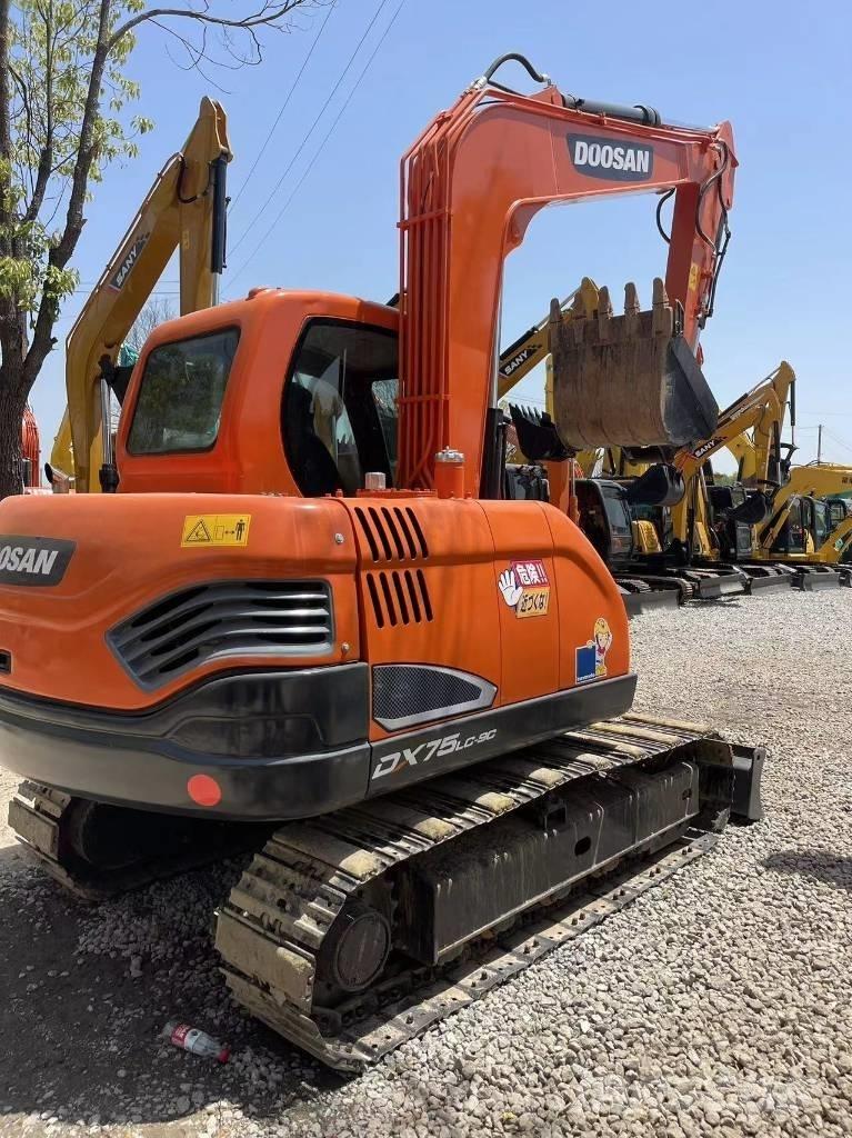 Doosan DX 75-9 C Малые экскаваторы 7т-12т