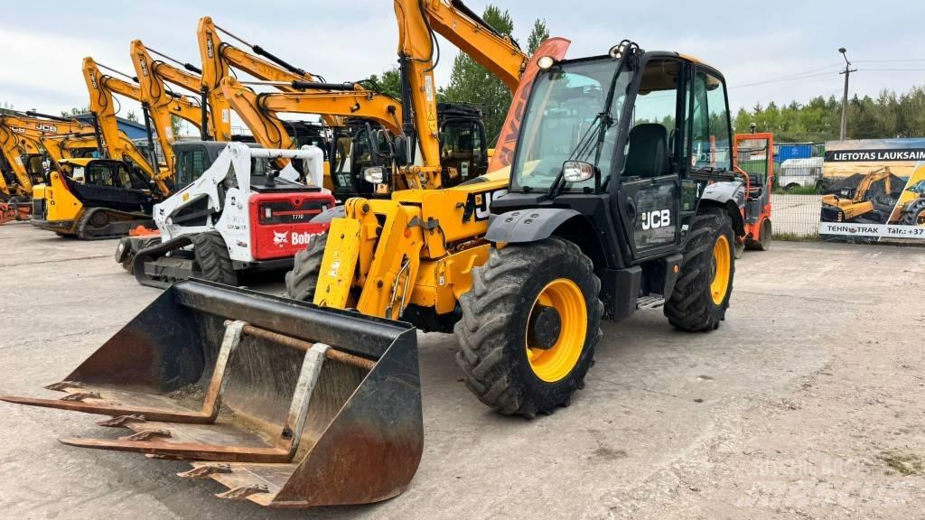 JCB 531-70 Телескопические фронтальные погрузчики