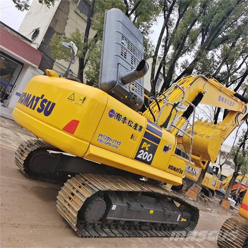 Komatsu PC 200-8 Гусеничные экскаваторы