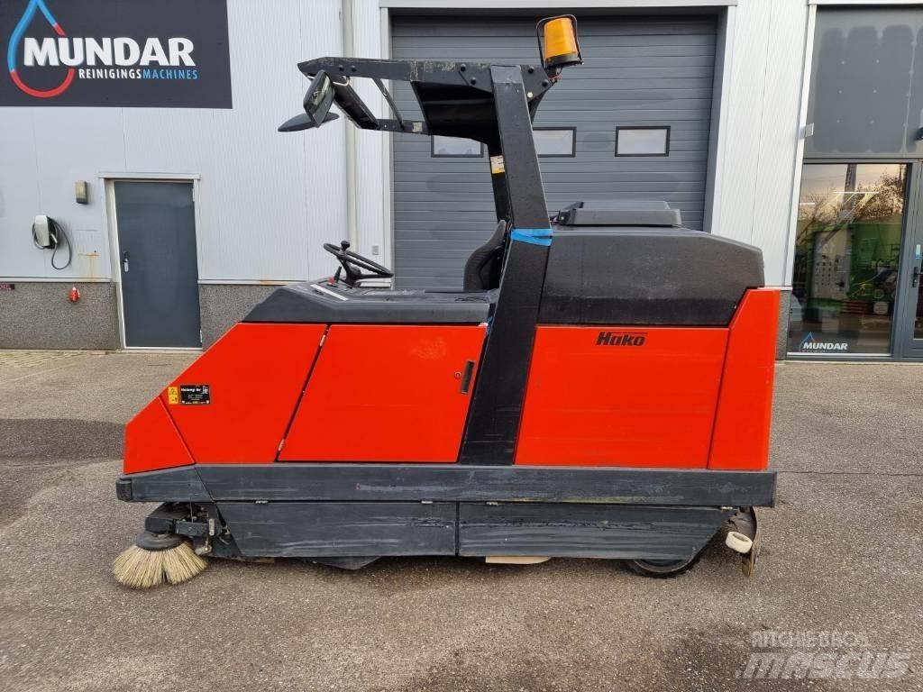 Hako B 1500 Вакуумные уборочные машины