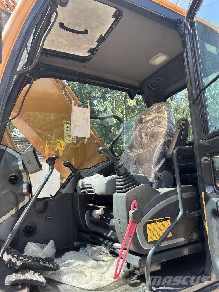 Hyundai R220LC-9S Гусеничные экскаваторы