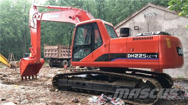 Doosan DH225LC-7 Гусеничные экскаваторы