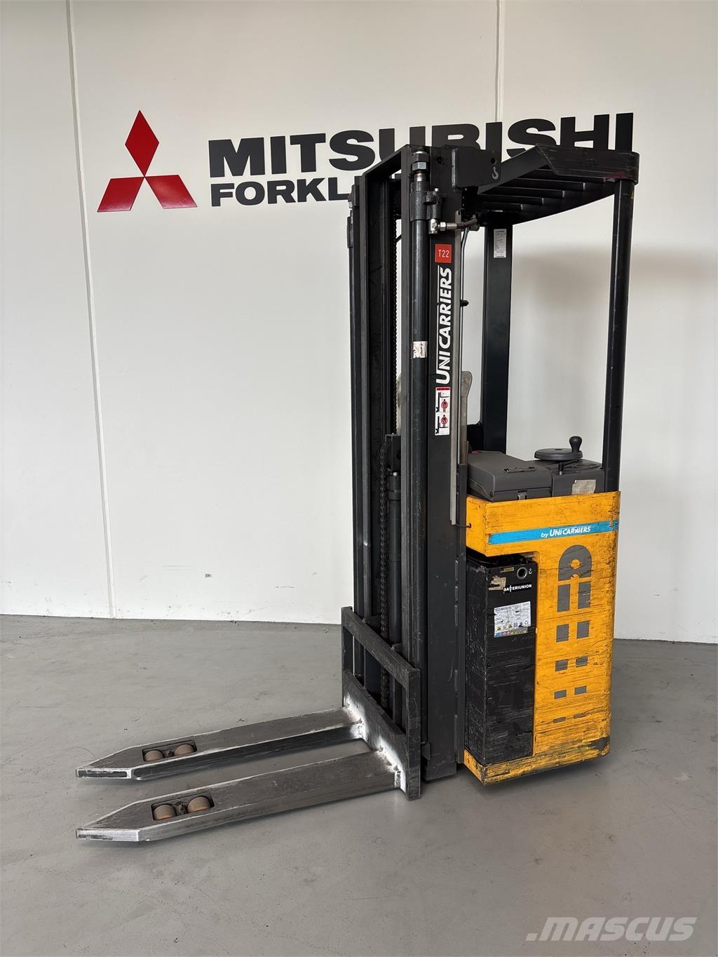 Atlet A160 Самоходные электроштабелёры