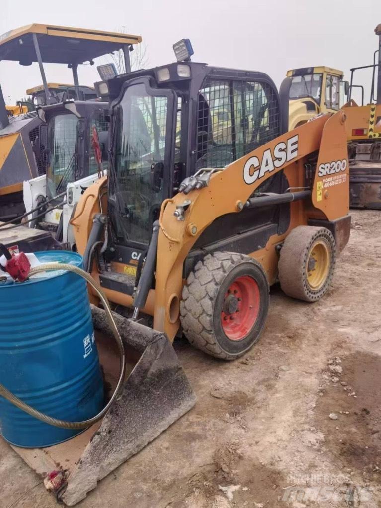 CASE SR 200 Мини-погрузчики