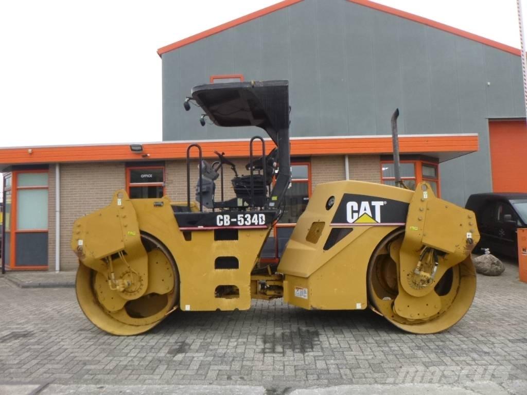 CAT CB 534 D Катки тротуарные
