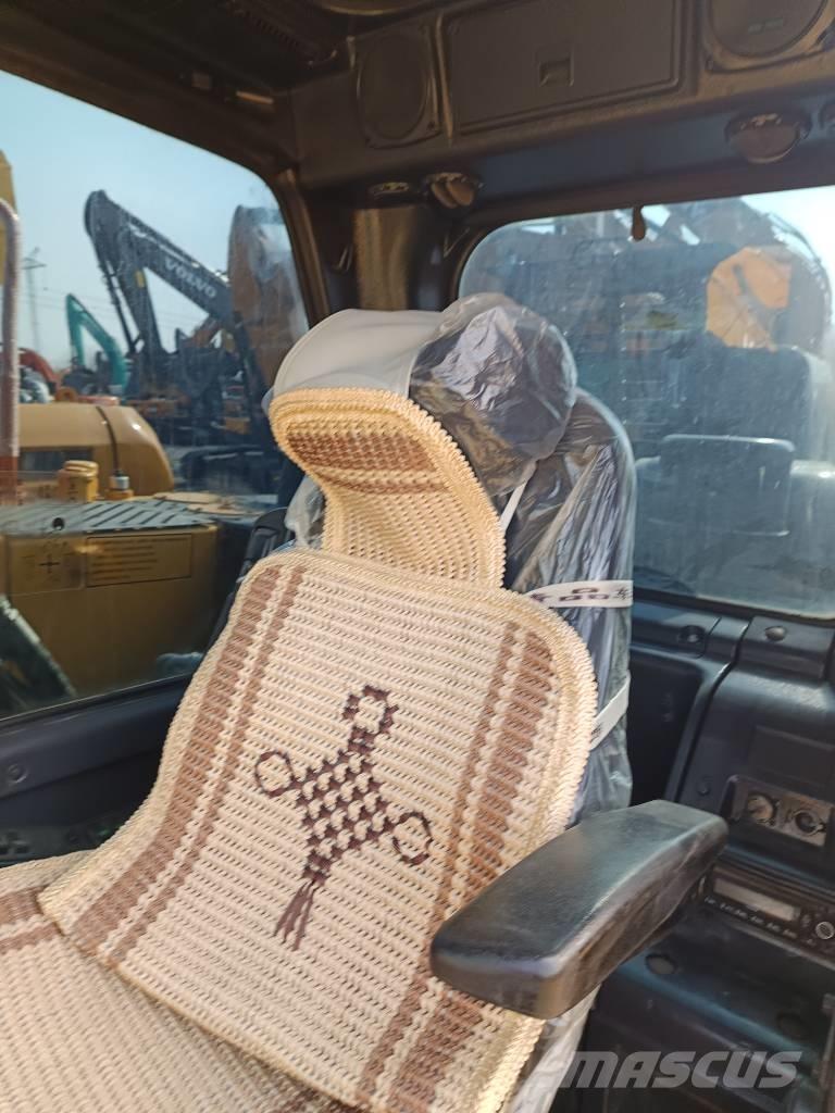 Volvo EC 210 Гусеничные экскаваторы