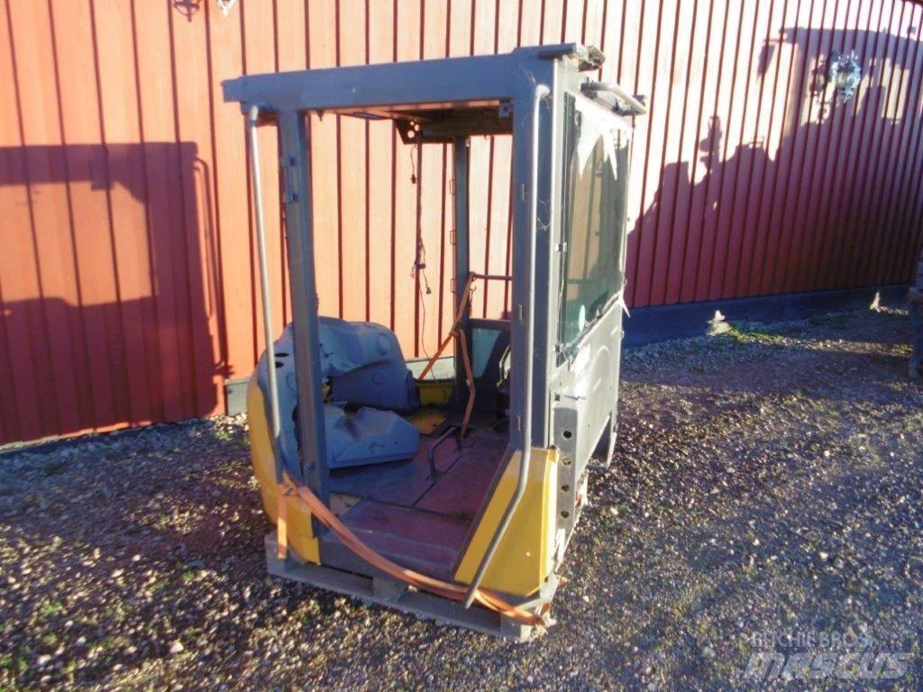  Hytt Volvo L60F Кабины и интерьер
