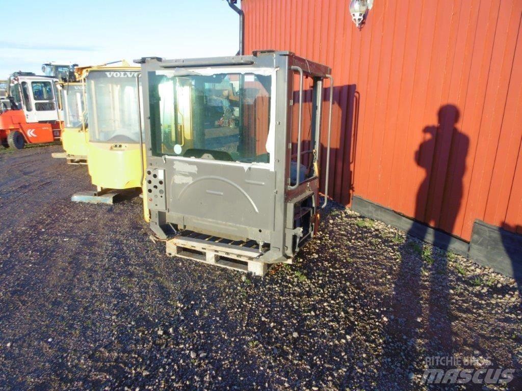  Hytt Volvo L60F Кабины и интерьер