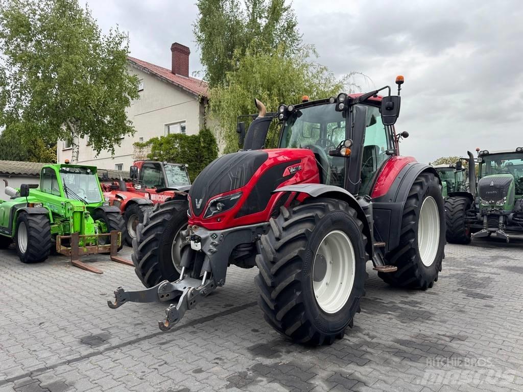 Valtra T234 VERSU Трактора