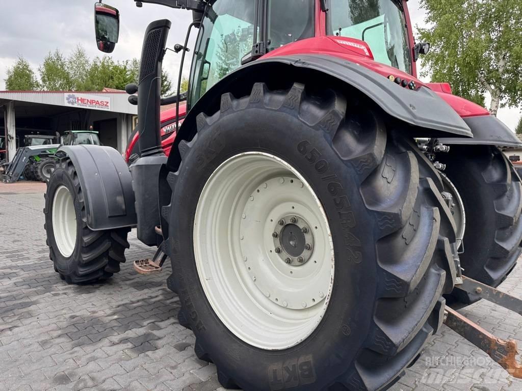 Valtra T234 VERSU Трактора