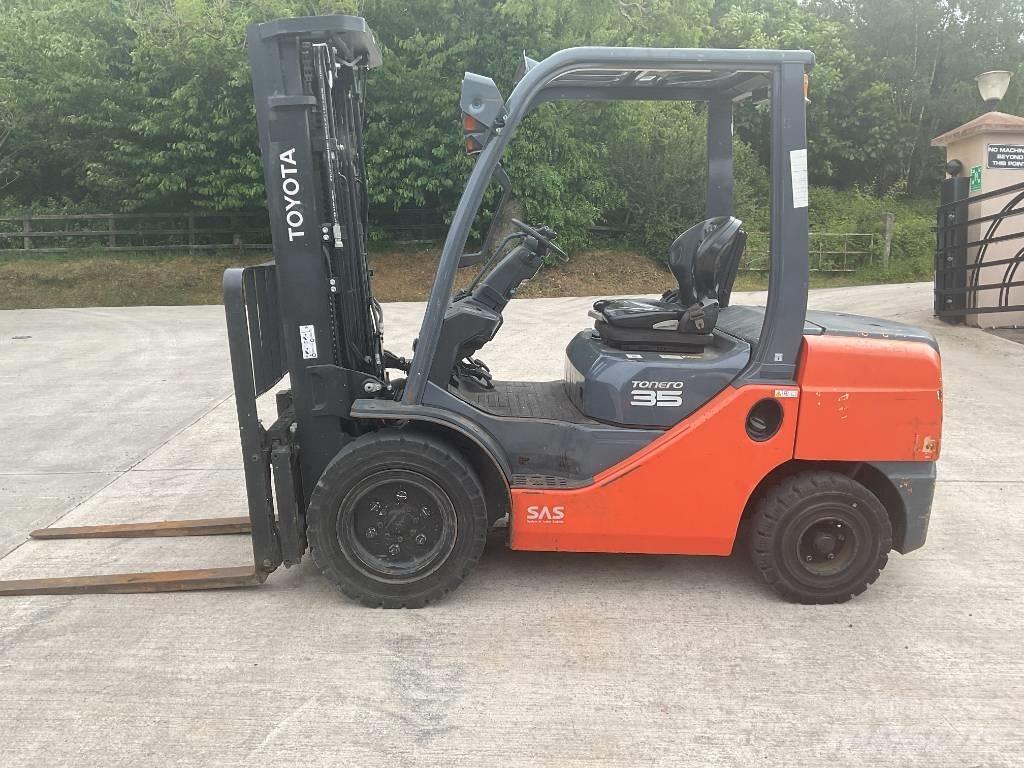 Toyota 02-8 FDJF 35 Дизельные погрузчики