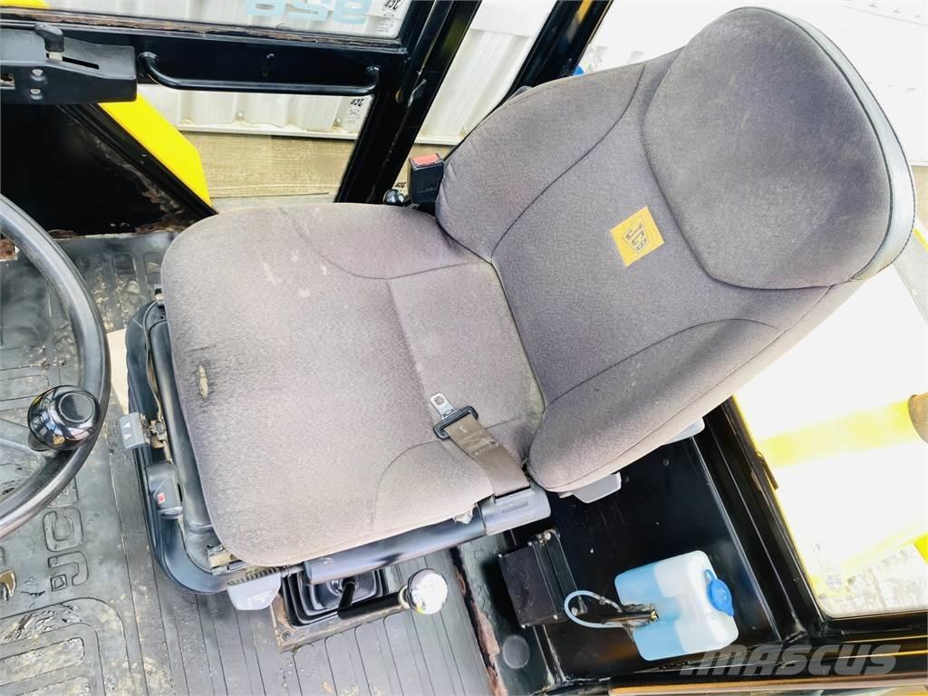 JCB 926RTFL Строительная техника - Другие
