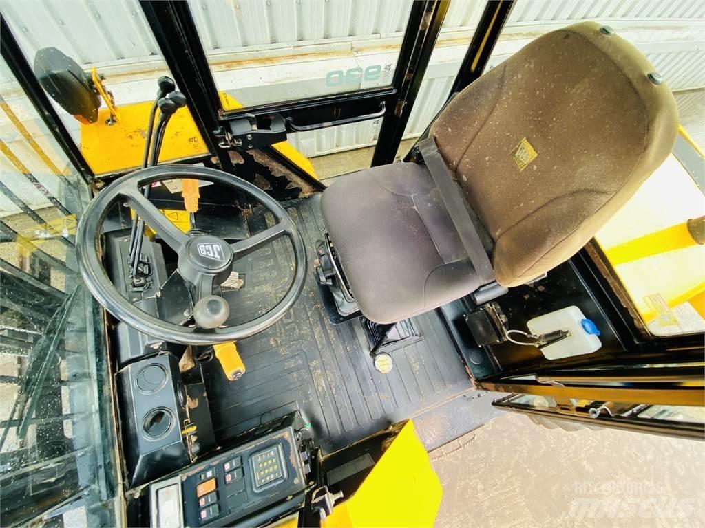 JCB 930RTFL Строительная техника - Другие