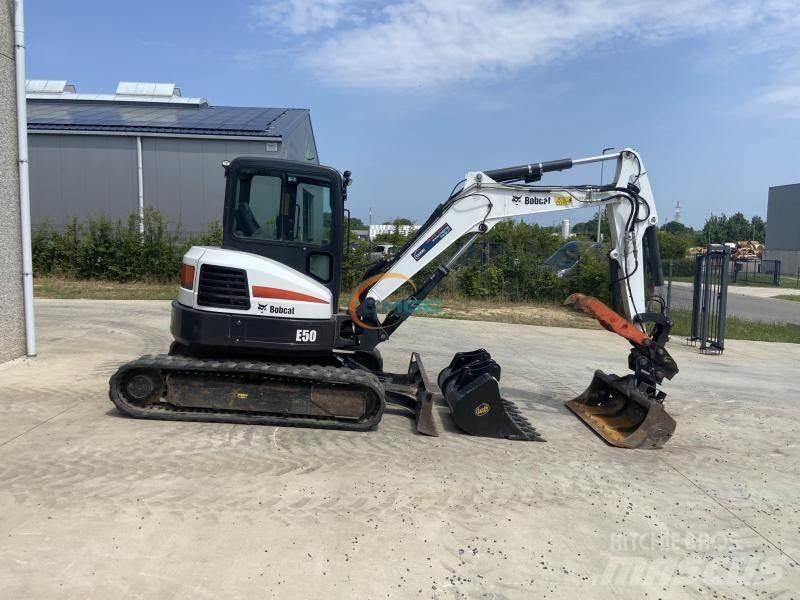 Bobcat E 50 Колёсные экскаваторы