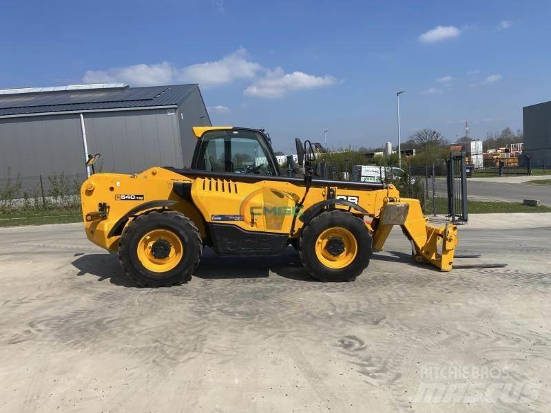 JCB 540-140 Телескопические погрузчики