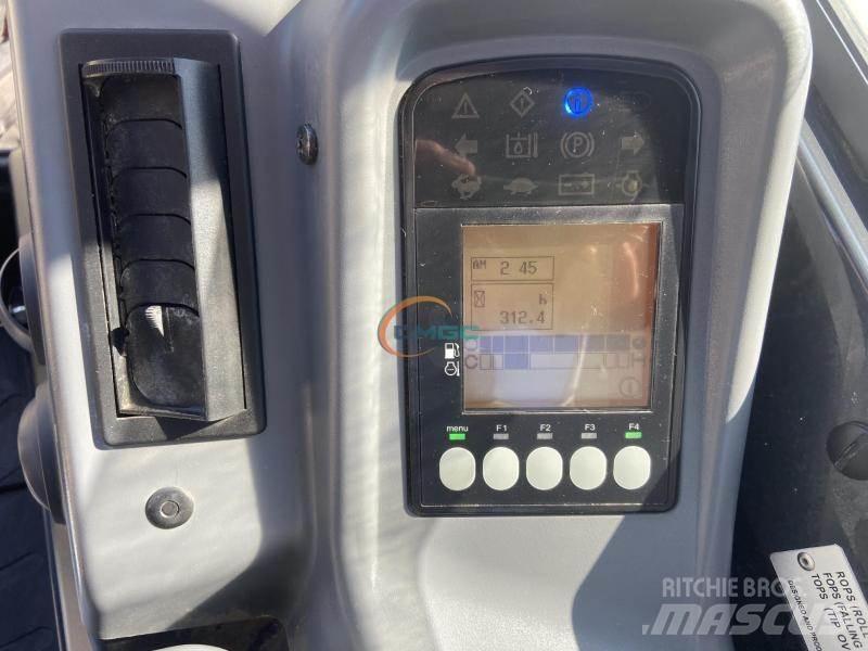 Yanmar VIO38-6 Колёсные экскаваторы