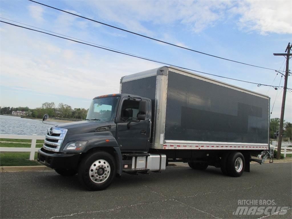 Hino 268 Грузовики-Фургоны