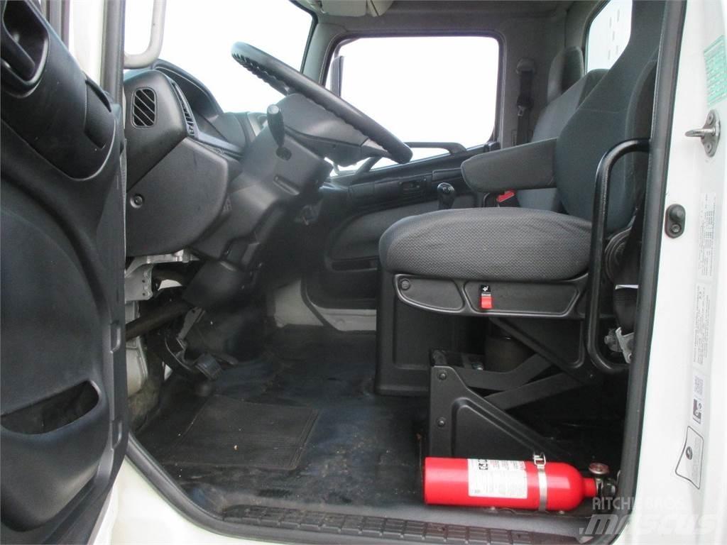 Hino 268 Шасси с кабиной