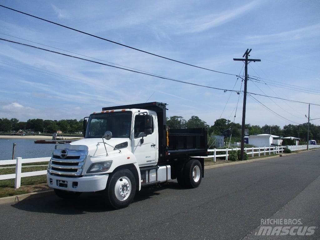 Hino 338 Грузовики-Самосвалы