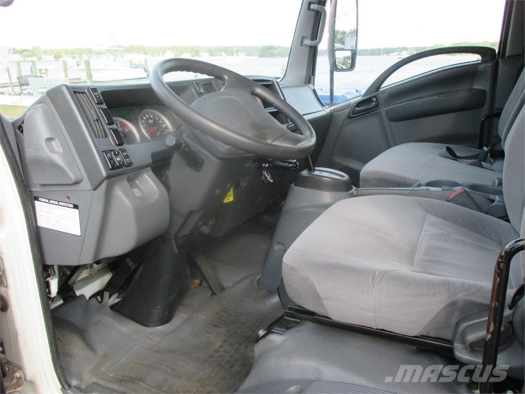 Isuzu NQR Специальные грузовики