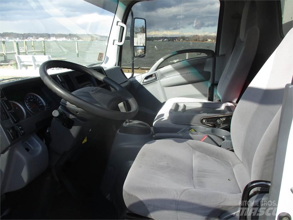 Isuzu NRR Комбинированные дорожные машины