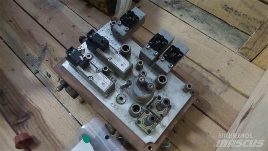 Bell B30D Кабины и интерьер