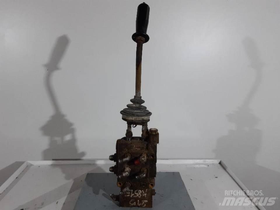 CAT 215 Кабины и интерьер