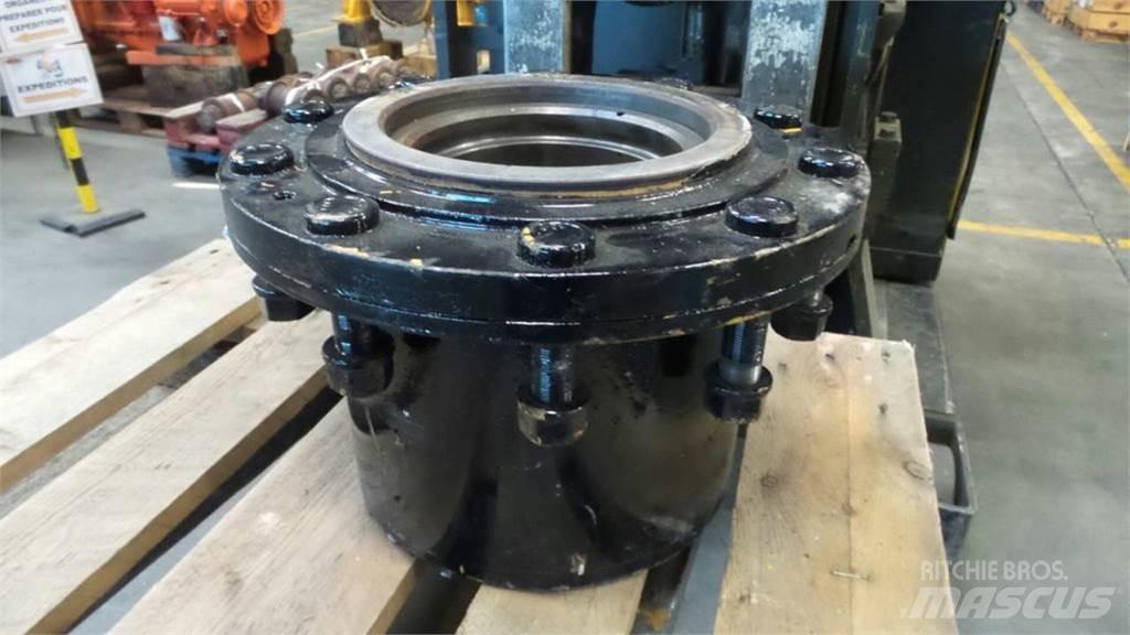 CAT 224B Трансмиссии и КПП