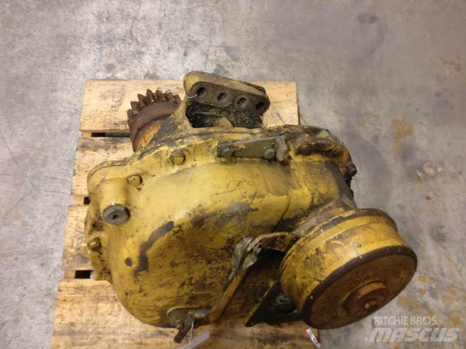 CAT 225 Трансмиссии и КПП