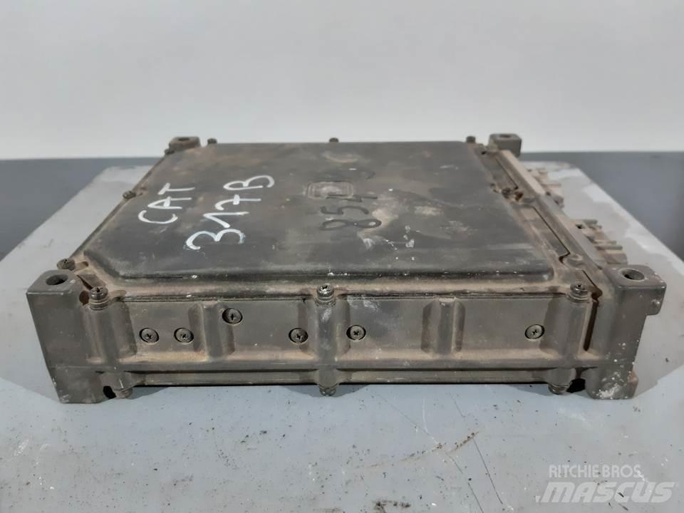 CAT 317B Кабины и интерьер