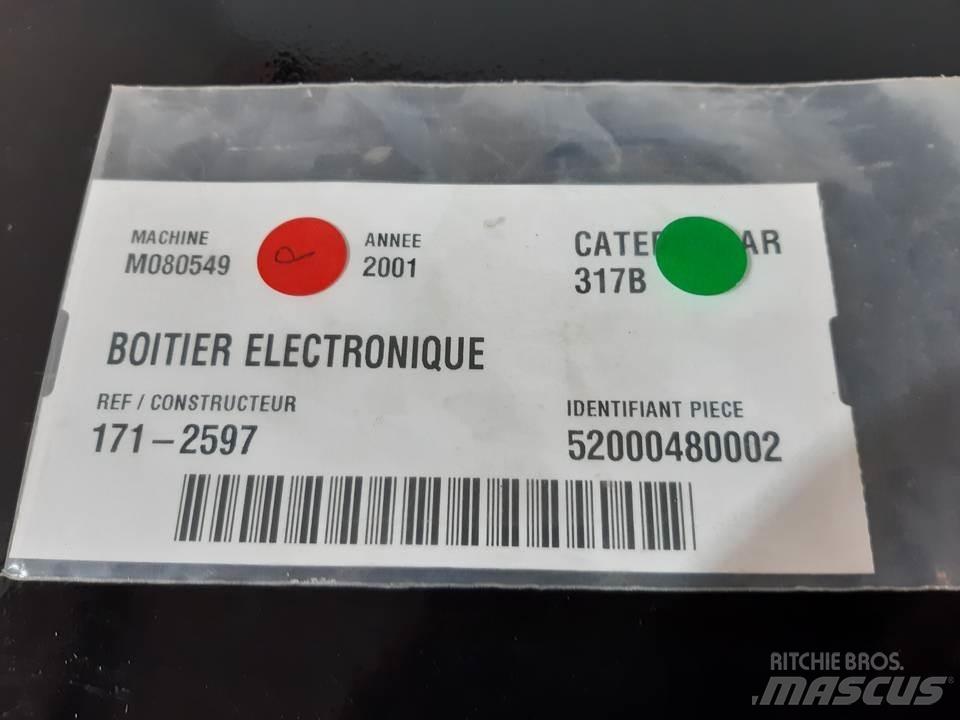 CAT 317B Кабины и интерьер