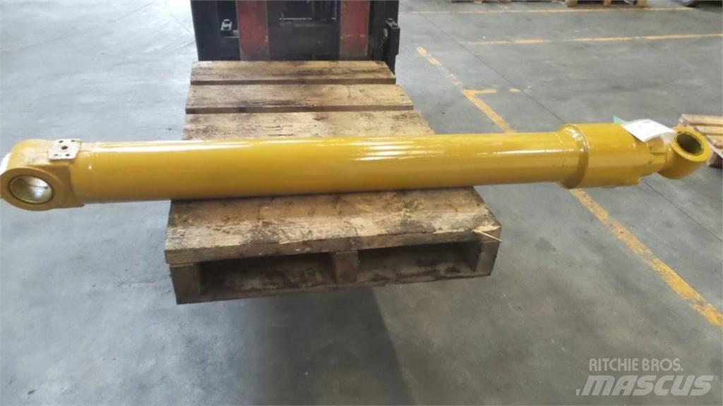 CAT 323D Гидравлическая система