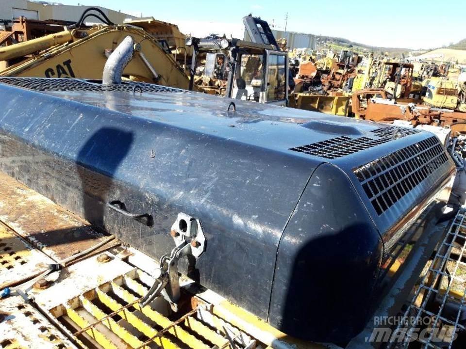 CAT 325LN Кабины и интерьер