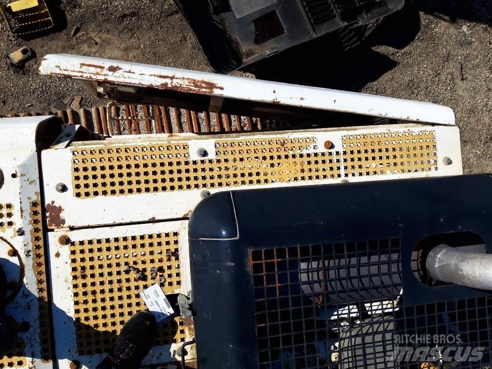 CAT 325LN Кабины и интерьер